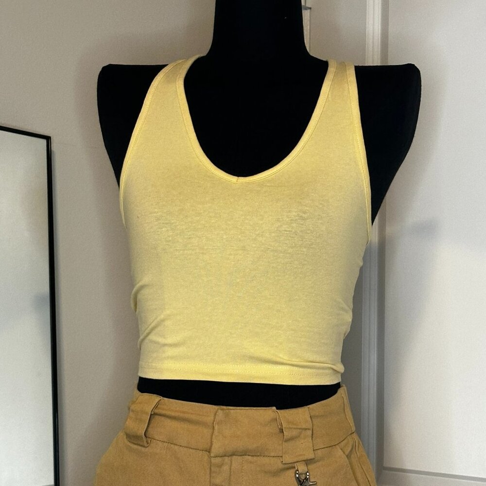 Halterneck crop top